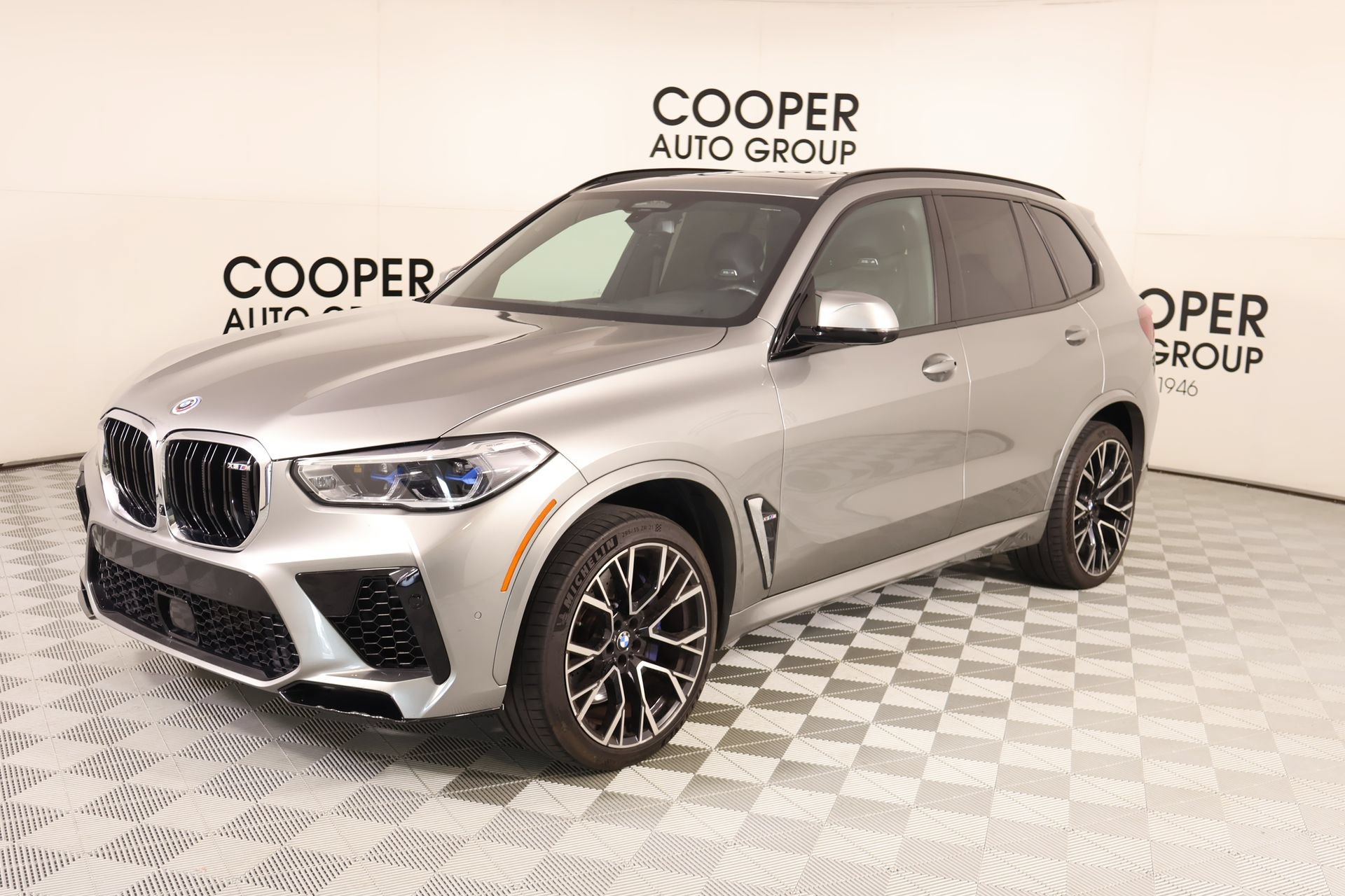 Used 2023 BMW X5 M w/ Executive Package AWD/4WD image 11