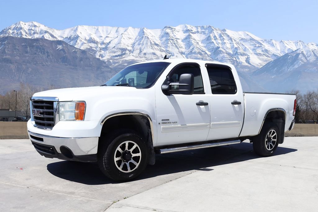 Used 2009 GMC Sierra 2500 SLT AWD/4WD image 2
