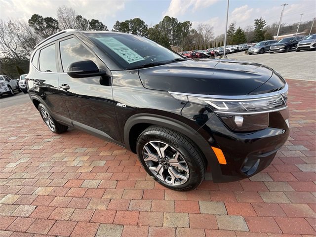 Used 2023 Kia Seltos EX image 38