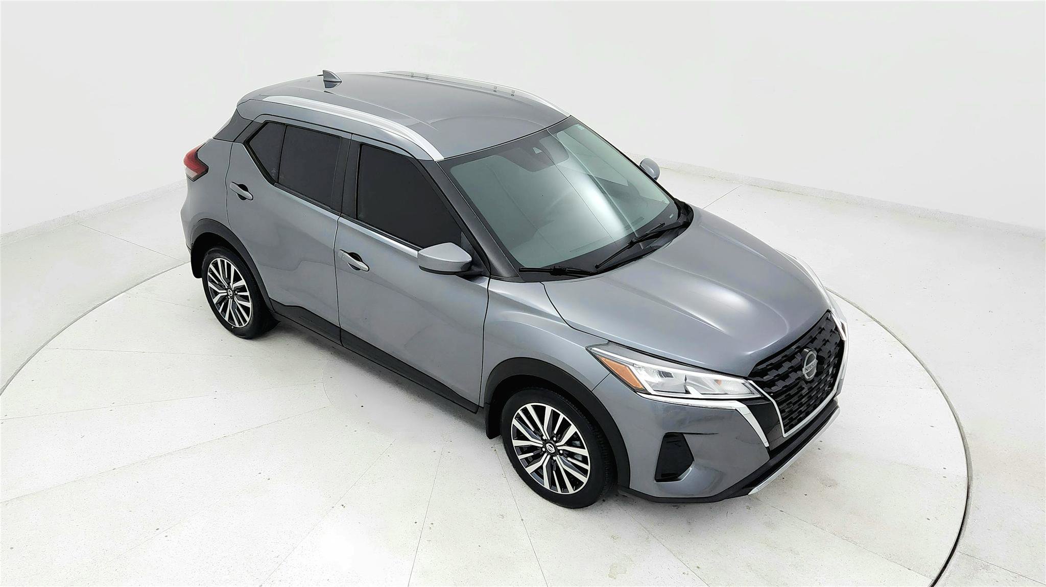 Used 2021 Nissan Kicks SV FWD image 19