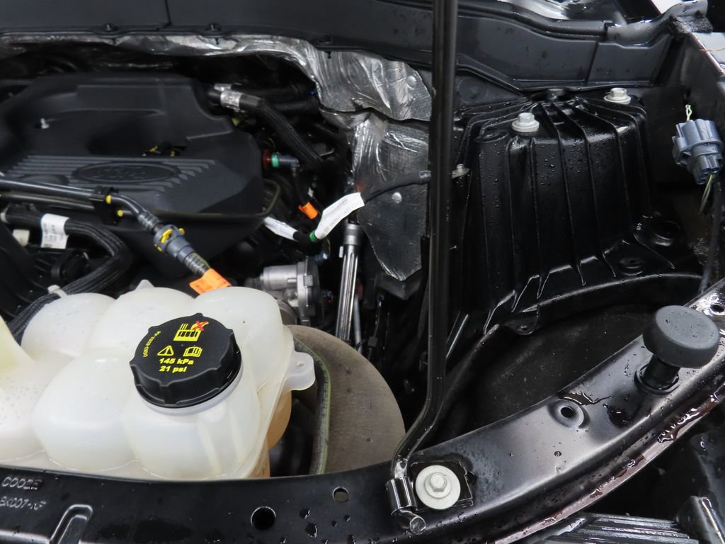 Used 2020 Ford Explorer XLT w/ Equipment Group 202A image 27