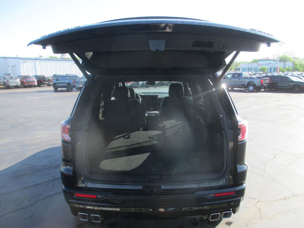 Used 2026 GMC Acadia Denali Ultimate image 8