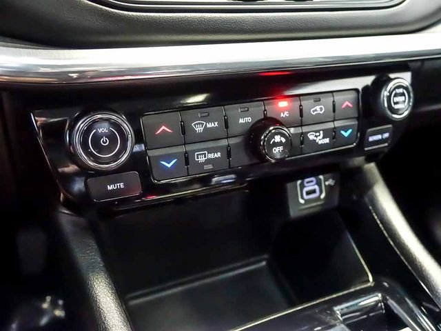 Used 2023 Jeep Compass High Altitude AWD/4WD image 25