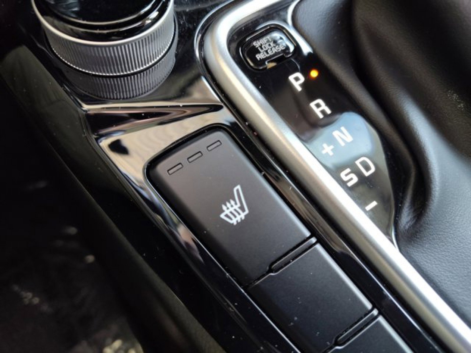 Used 2023 Kia Seltos SX w/ SX Sunroof Package image 26