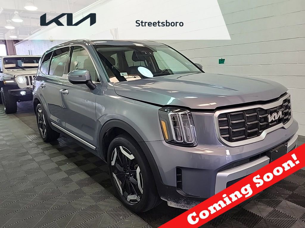 Used 2023 Kia Telluride S image 1