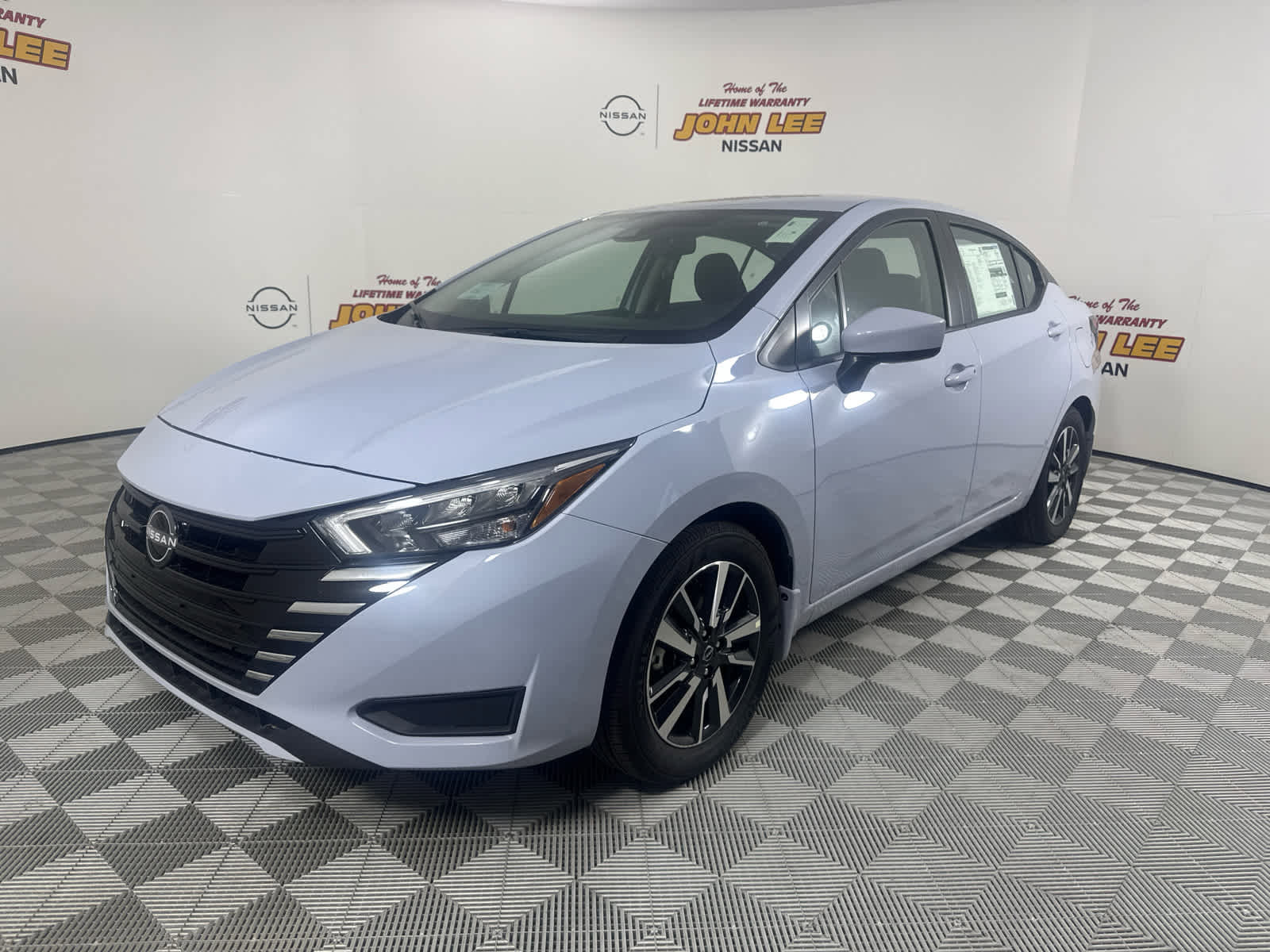 New 2025 Nissan Versa SV w/ Trunk Package