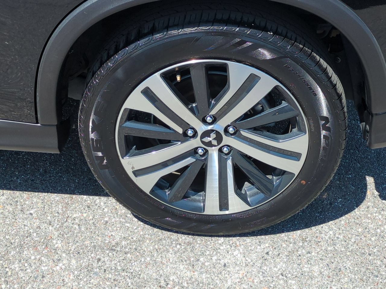 Used 2025 Mitsubishi Outlander Sport SE AWD/4WD image 31