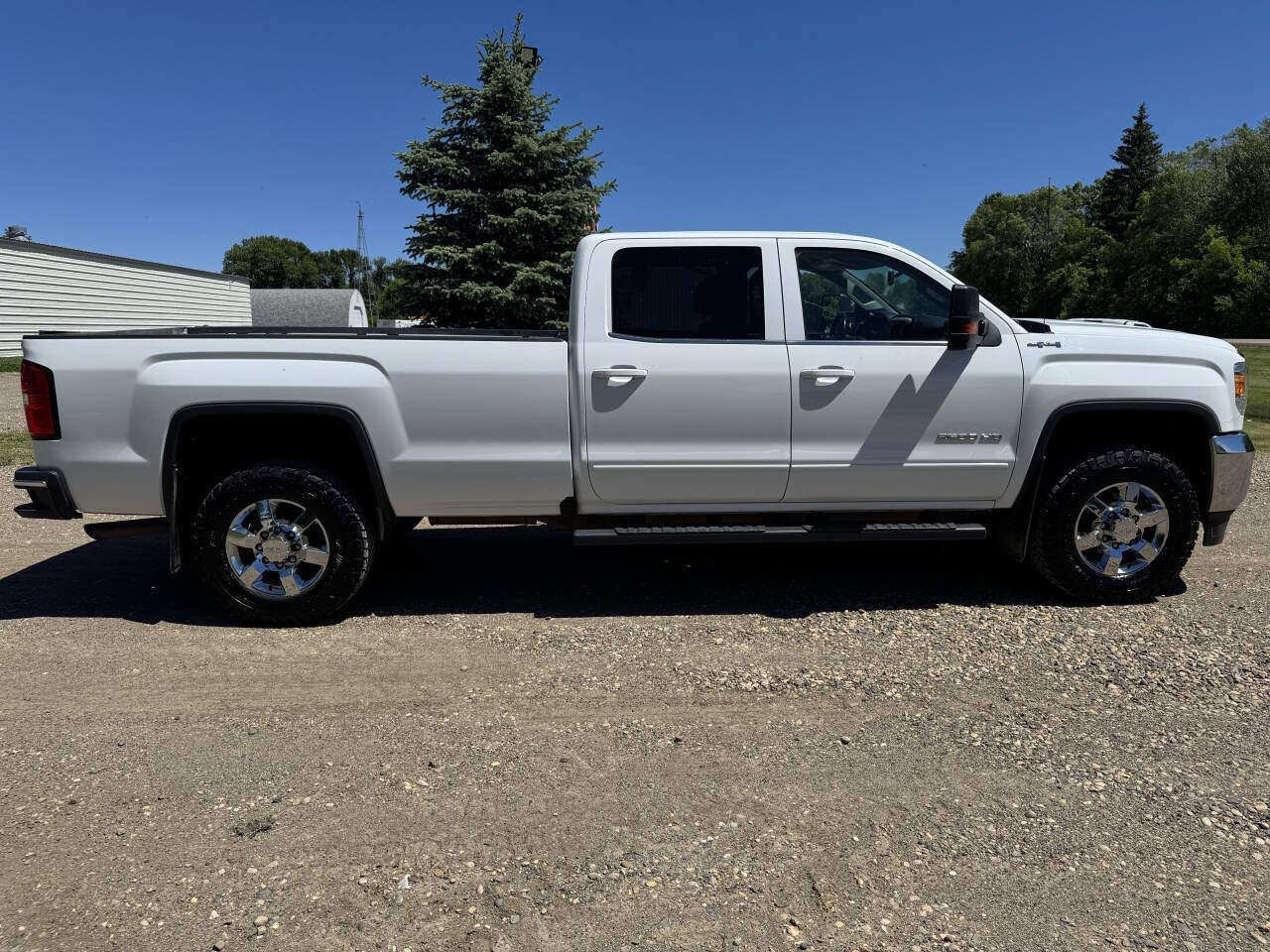 Used 2018 GMC Sierra 2500 SLE w/ SLE Fleet Preferred Package AWD/4WD image 12