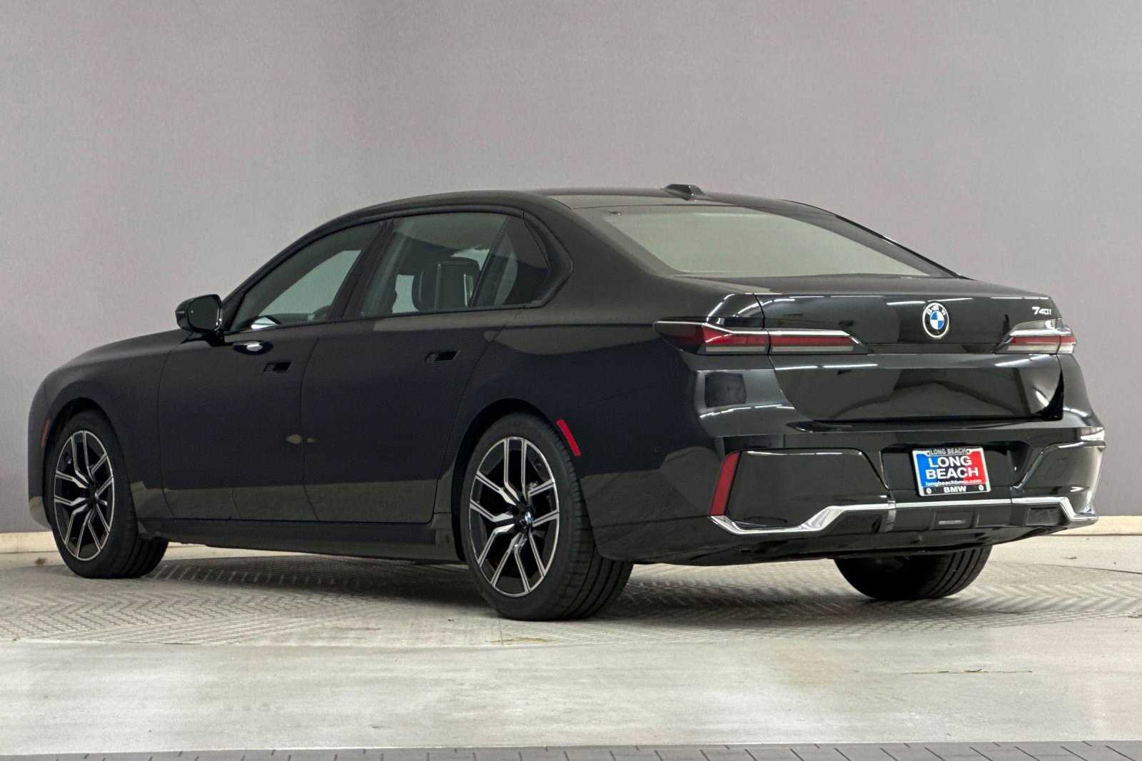 Certified 2023 BMW 740i w/ Executive Package RWD image 3