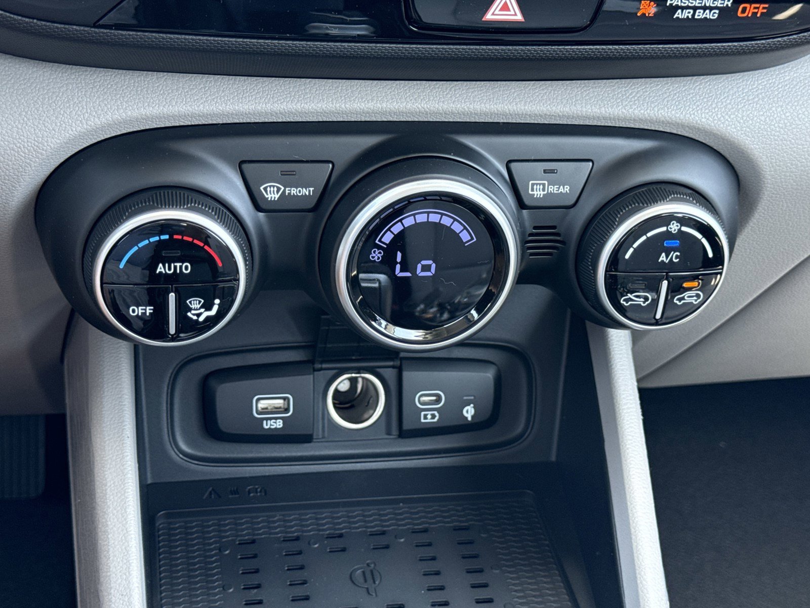 New 2026 Hyundai Venue SEL image 24