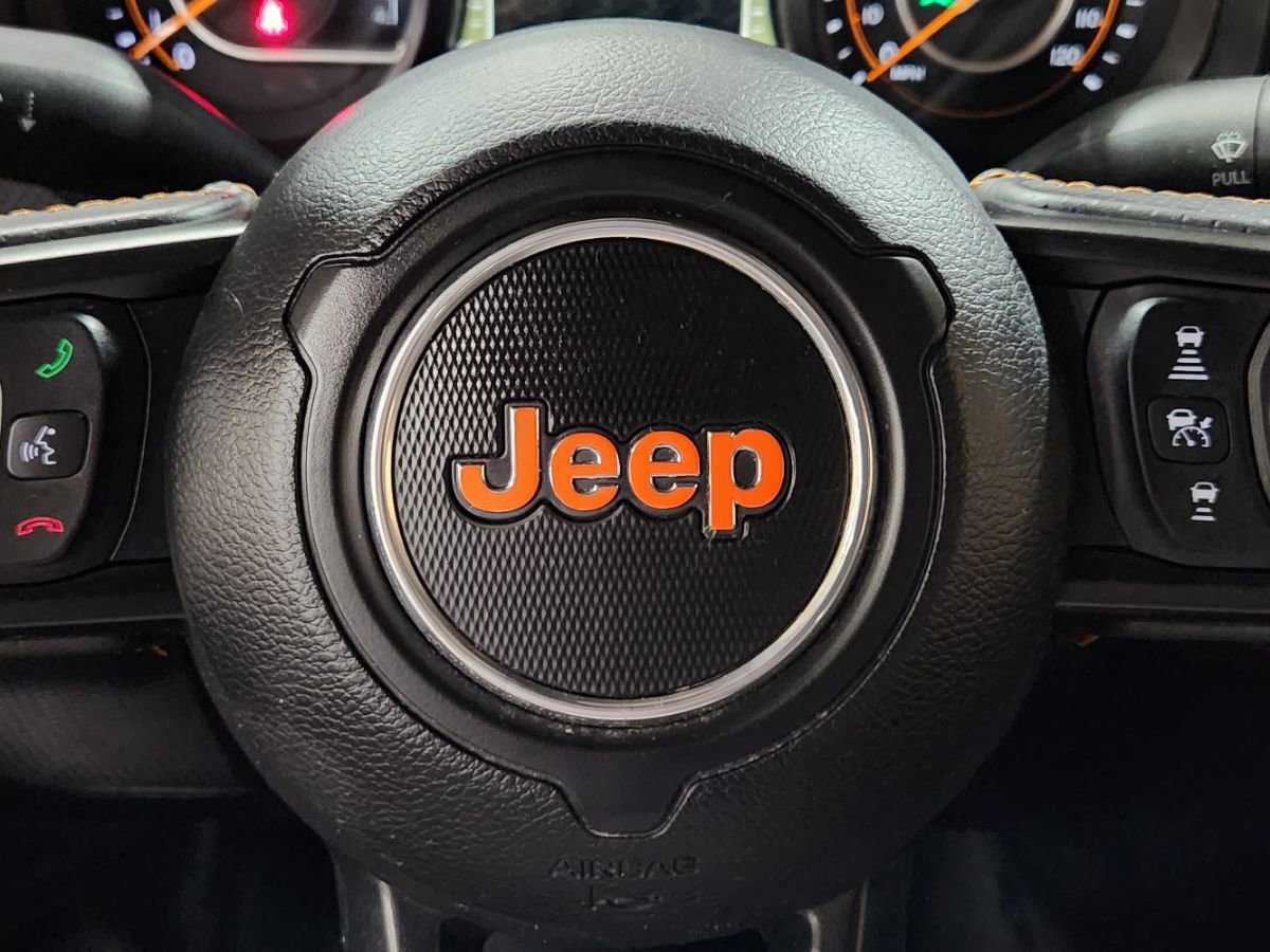 Used 2024 Jeep Gladiator Mojave w/ Technology Group AWD/4WD image 49