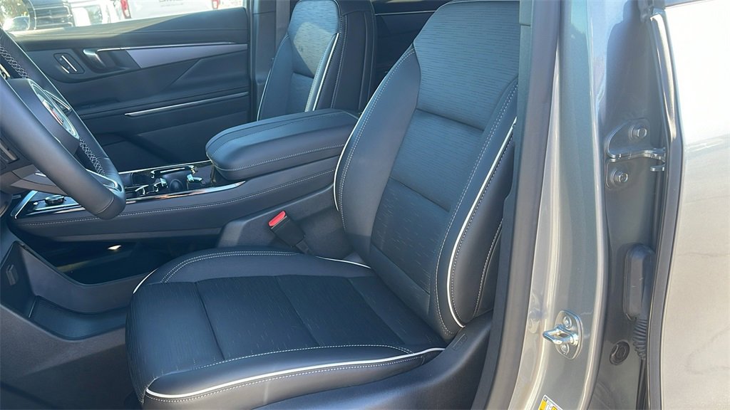 New 2025 Buick Enclave Sport Touring w/ Power Package image 10