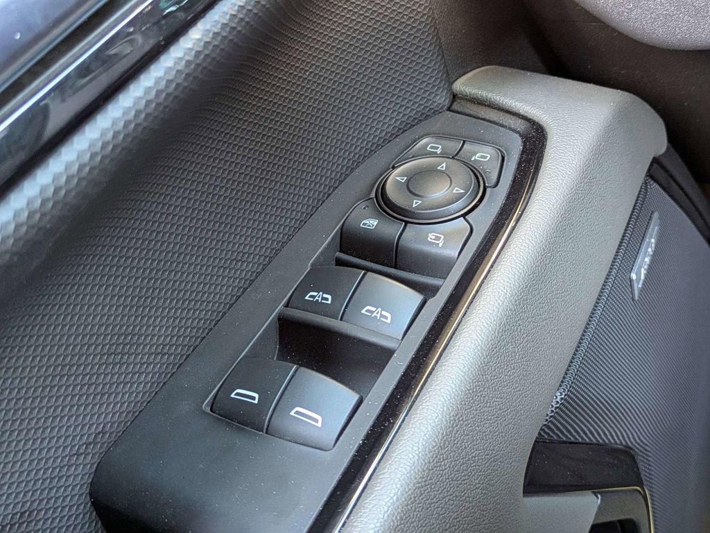 Used 2023 Chevrolet Silverado 1500 ZR2 w/ Technology Package AWD/4WD image 22