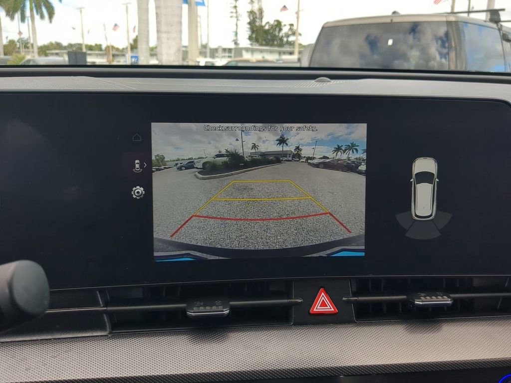 Used 2023 Kia Sportage SX image 22