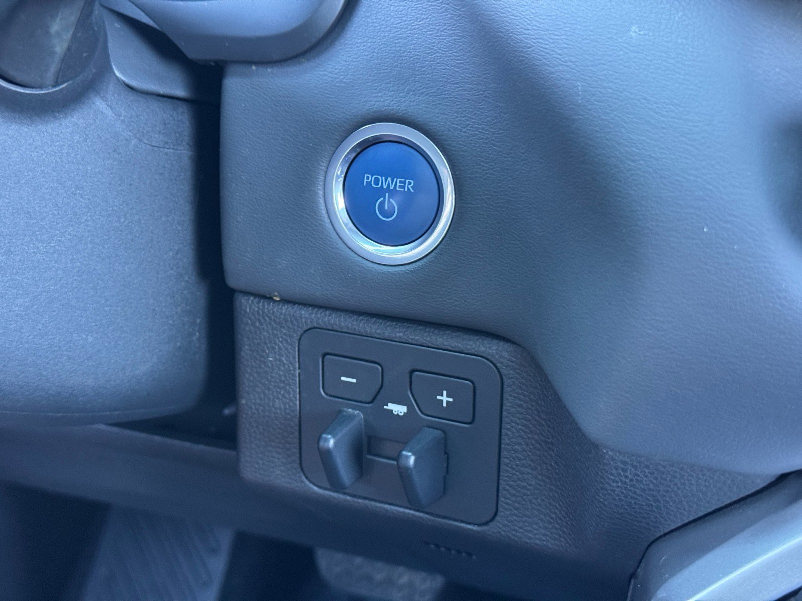 Used 2024 Toyota Sequoia Platinum image 26