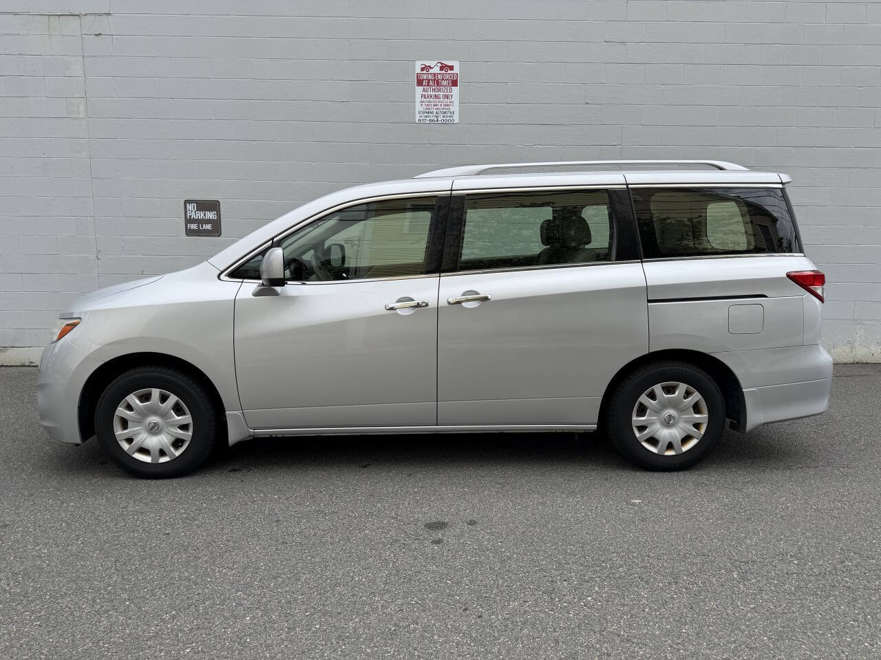 Used 2014 Nissan Quest S FWD image 3