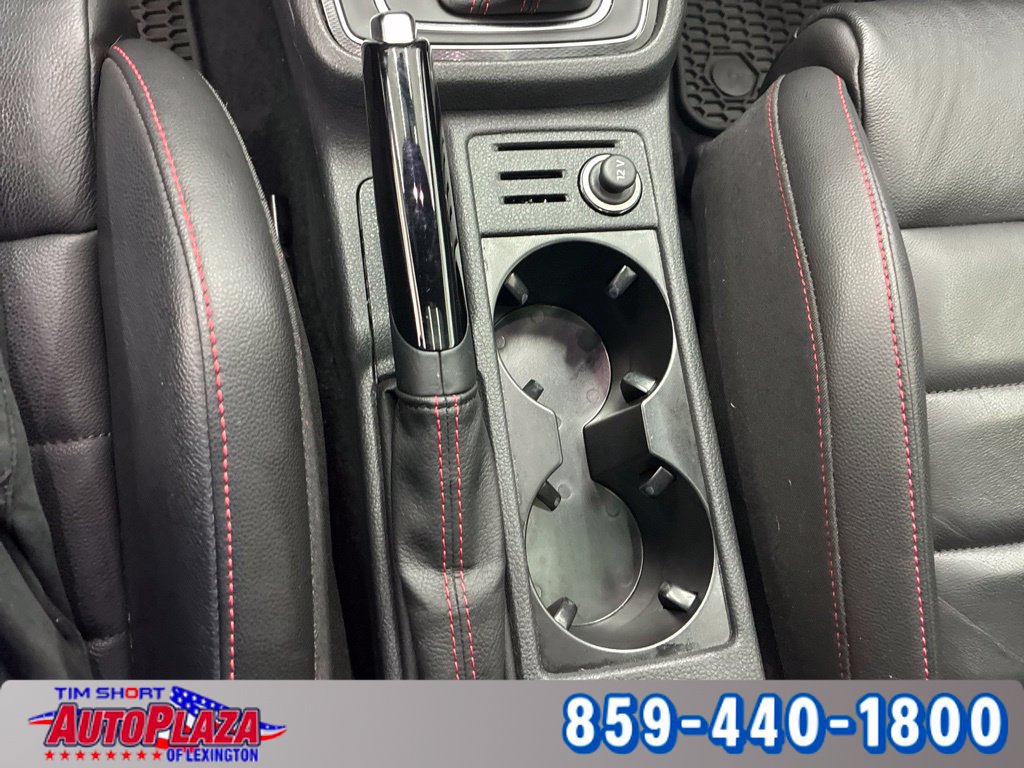 Used 2017 Volkswagen GTI SE FWD image 22