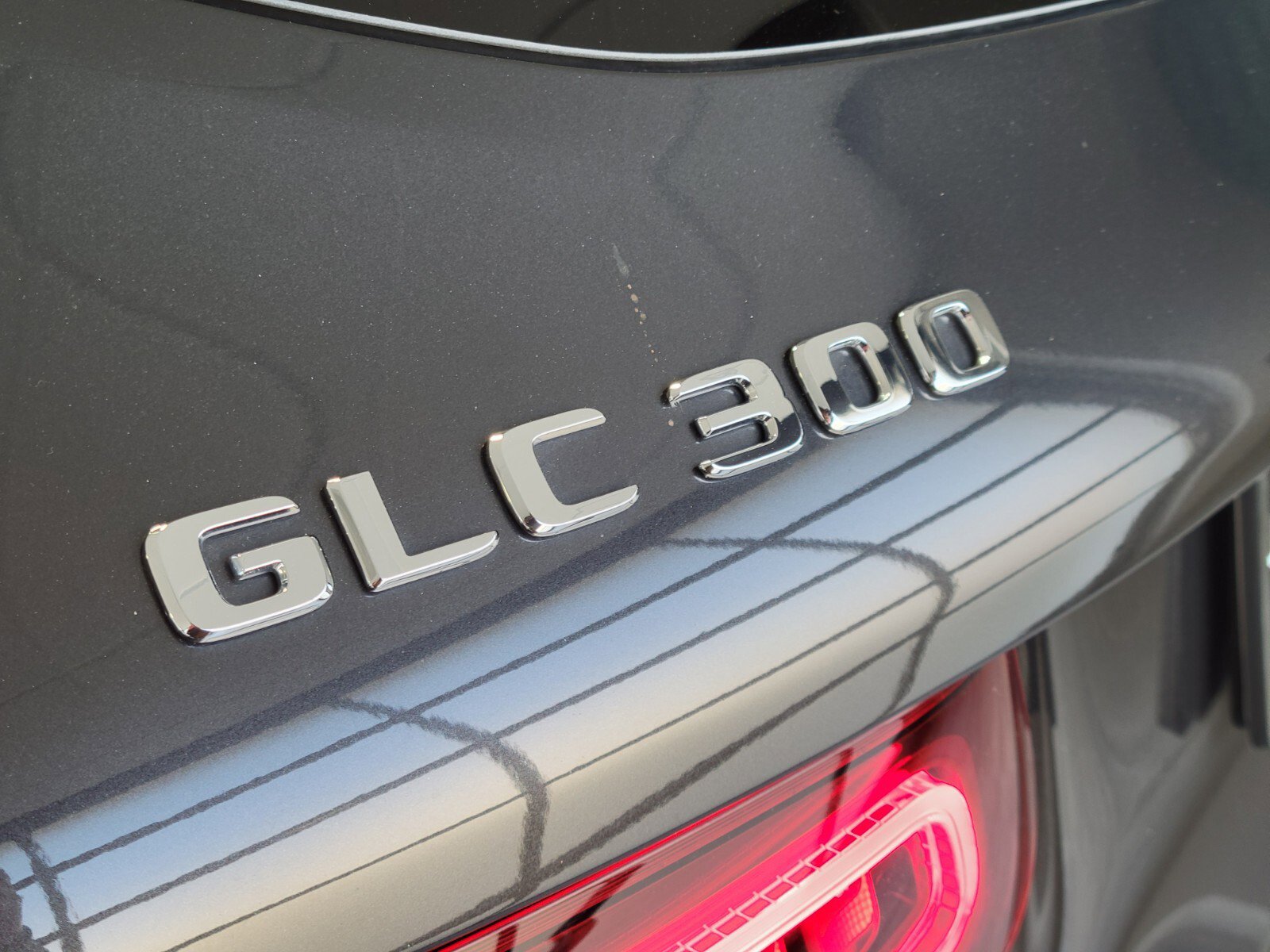 Used 2021 Mercedes-Benz GLC 300 image 5