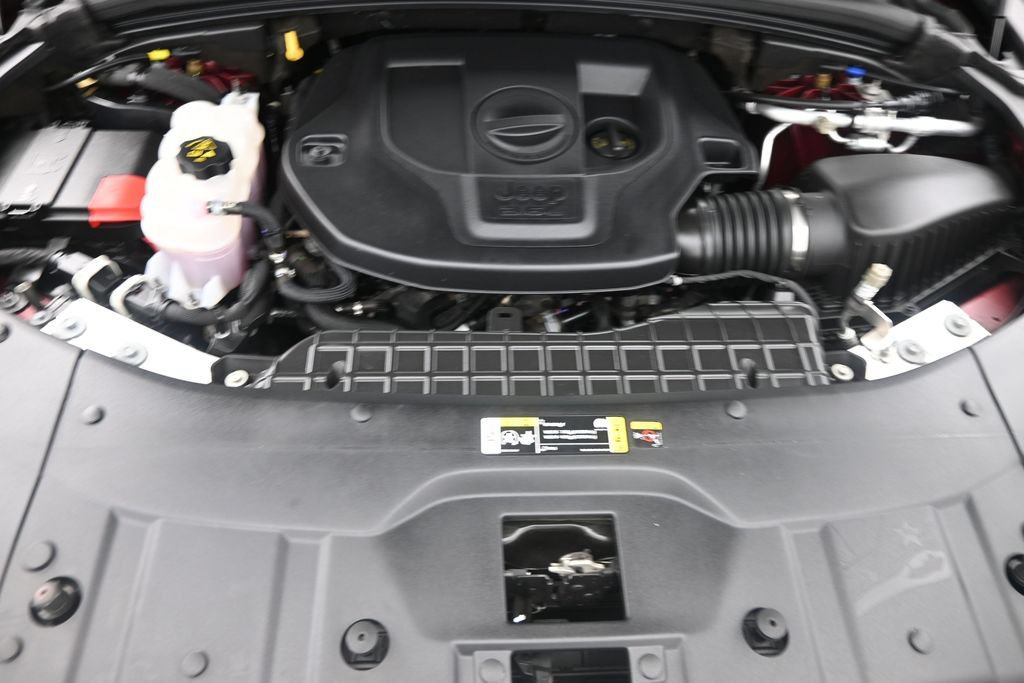 Used 2023 Jeep Grand Cherokee Summit AWD/4WD image 34