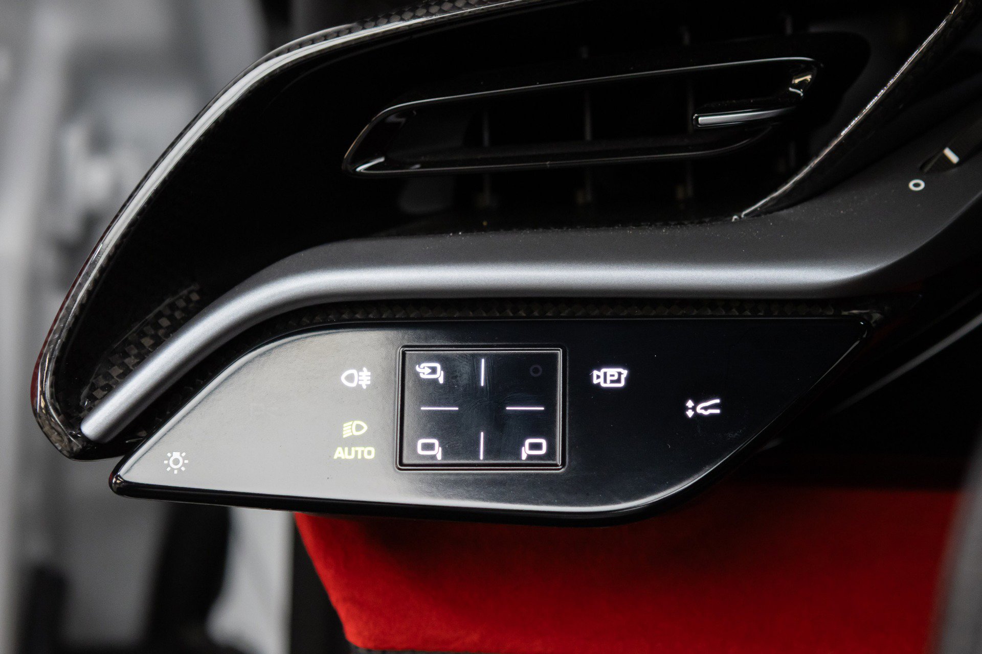 Certified 2022 Ferrari SF90 Spider image 97