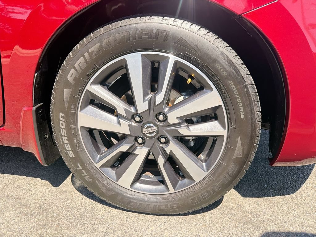 Used 2020 Nissan Versa SV FWD image 18