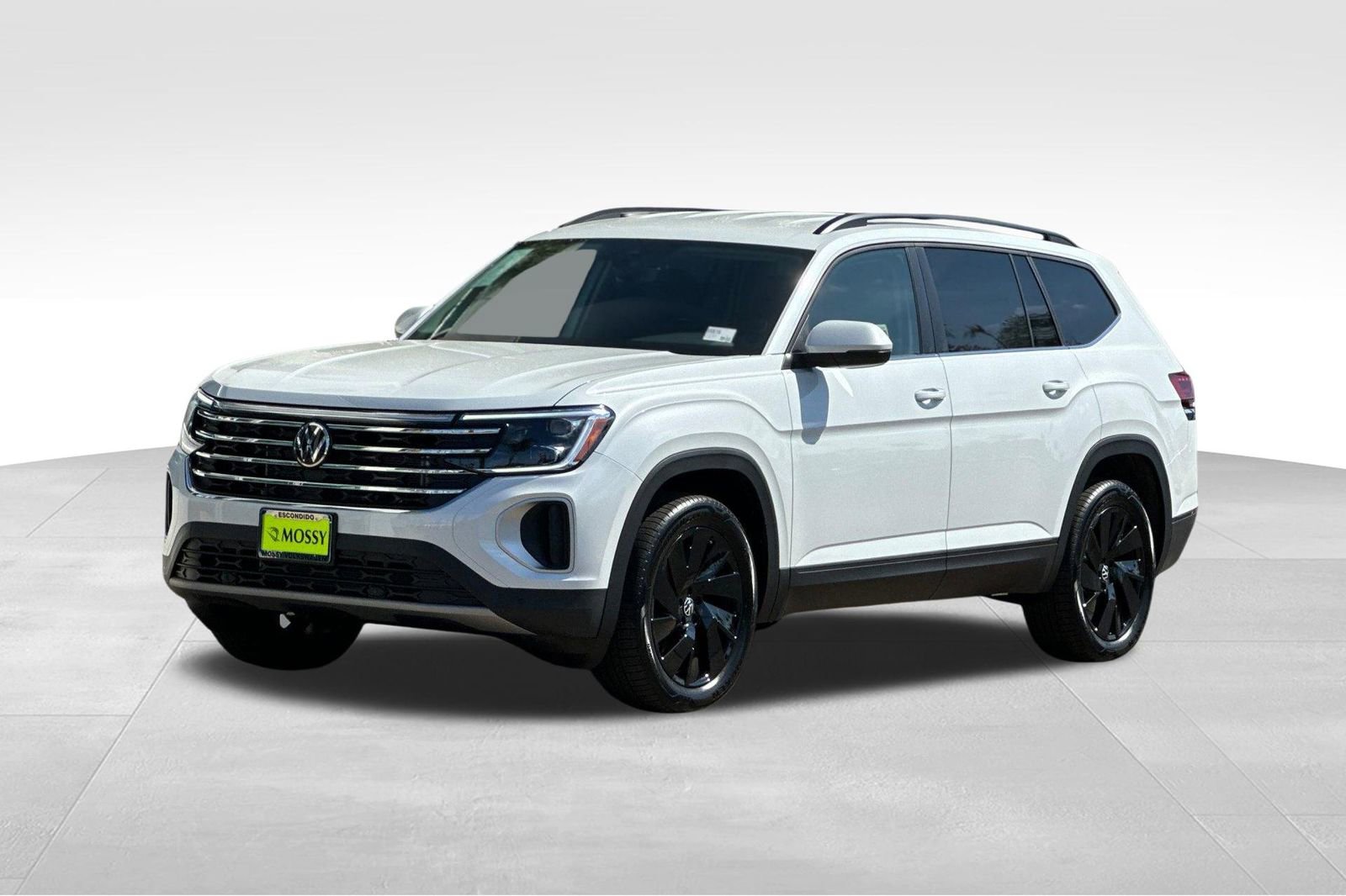 New 2026 Volkswagen Atlas SE image 1