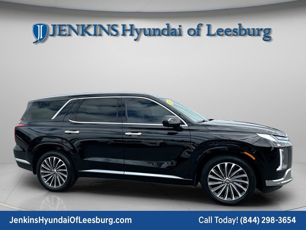 Used 2025 Hyundai Palisade Calligraphy image 2
