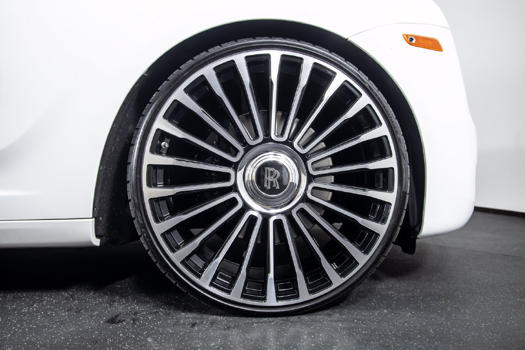 Used 2019 Rolls-Royce Ghost RWD image 20