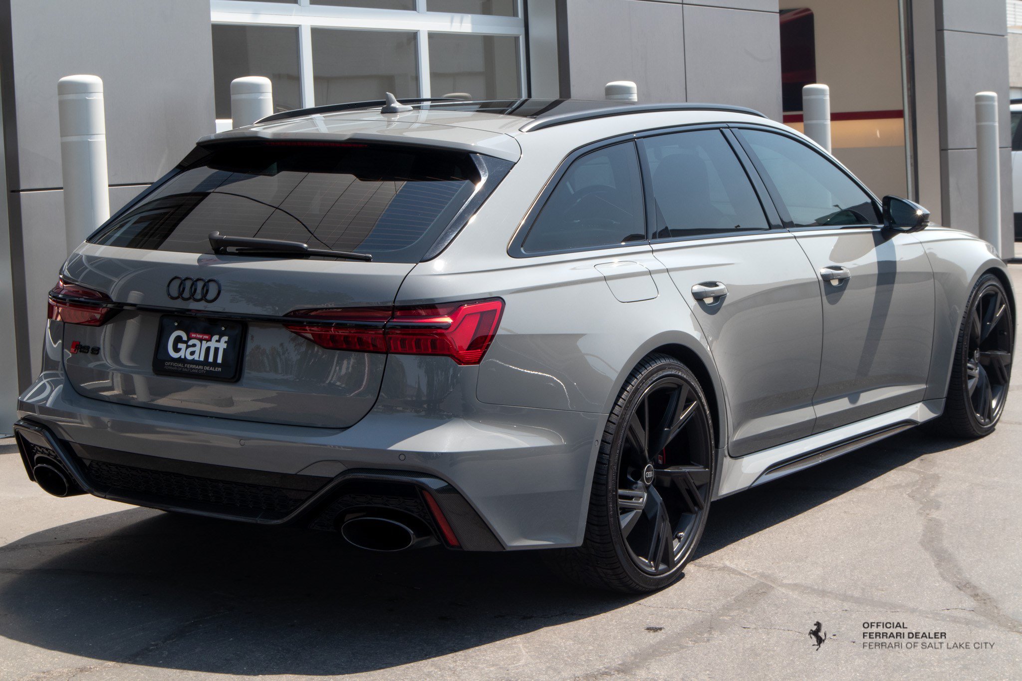 Used 2021 Audi RS 6 w/ Carbon Optic Package AWD/4WD image 6