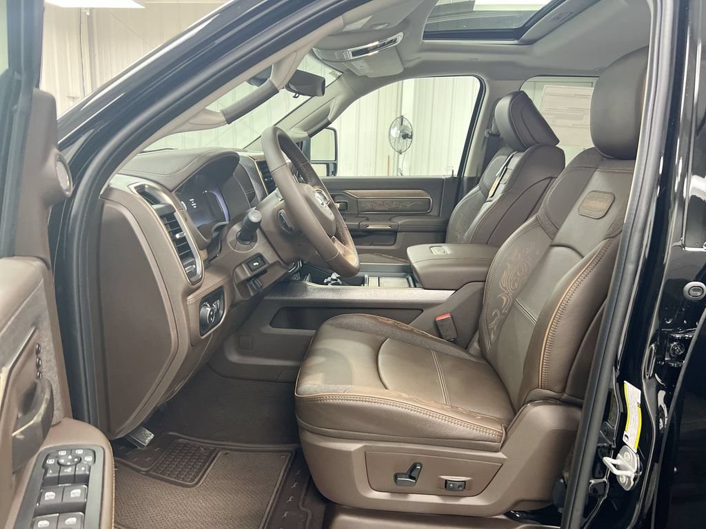 Used 2026 RAM 2500 Limited AWD/4WD image 21
