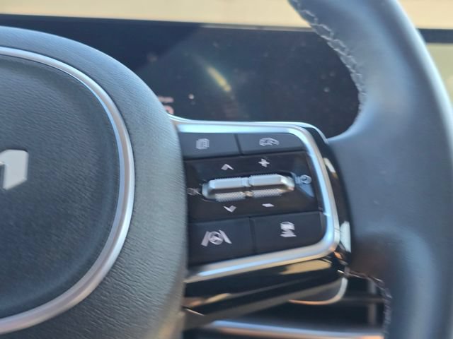 Certified 2025 Kia Sorento EX AWD/4WD image 31