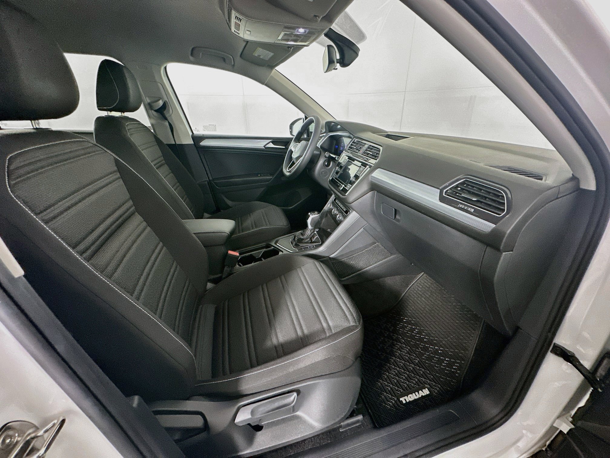 Used 2023 Volkswagen Tiguan S FWD image 29