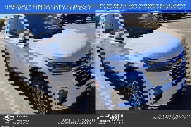 Used 2023 Chevrolet Traverse LT