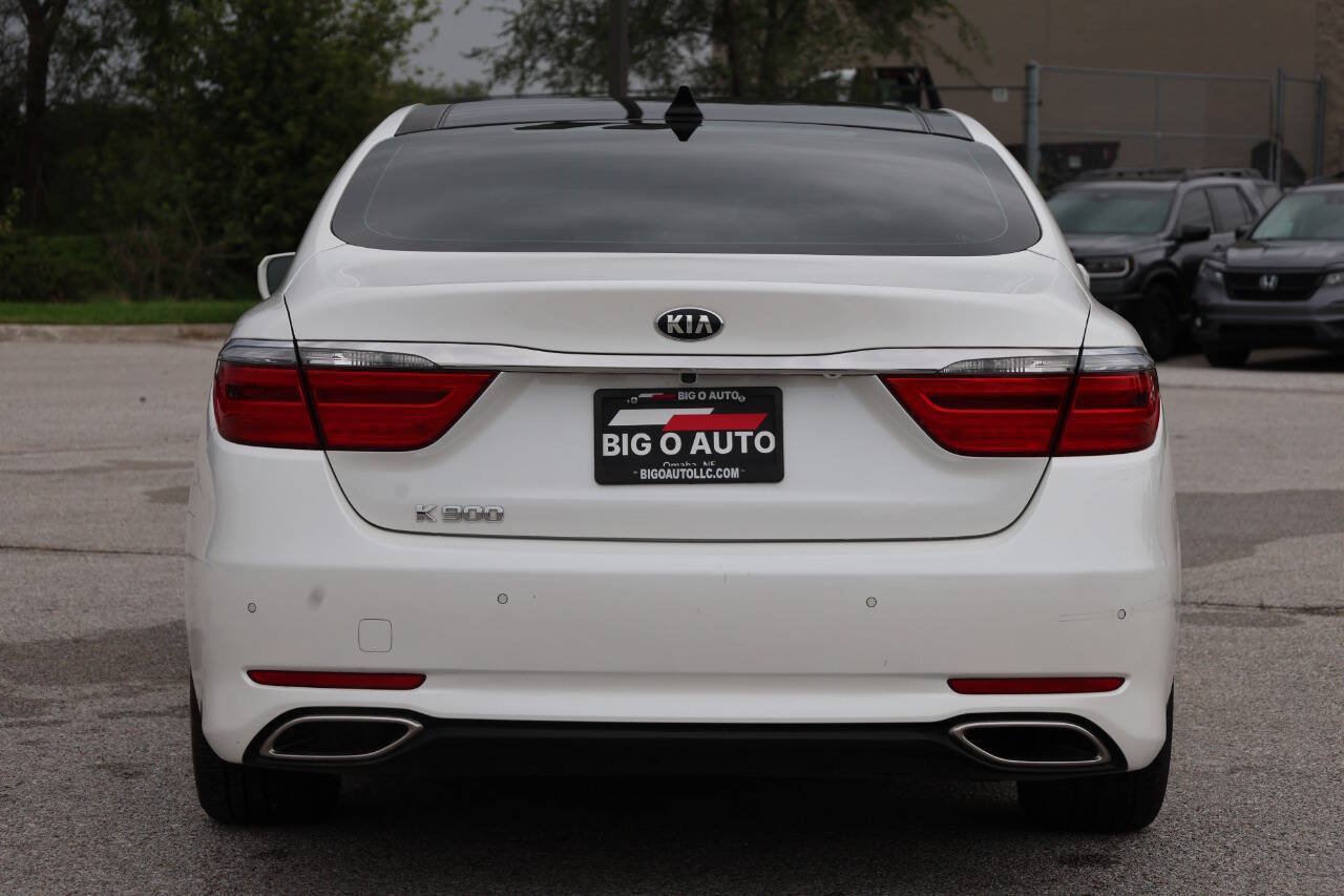 Used 2016 Kia K900 Luxury RWD image 10
