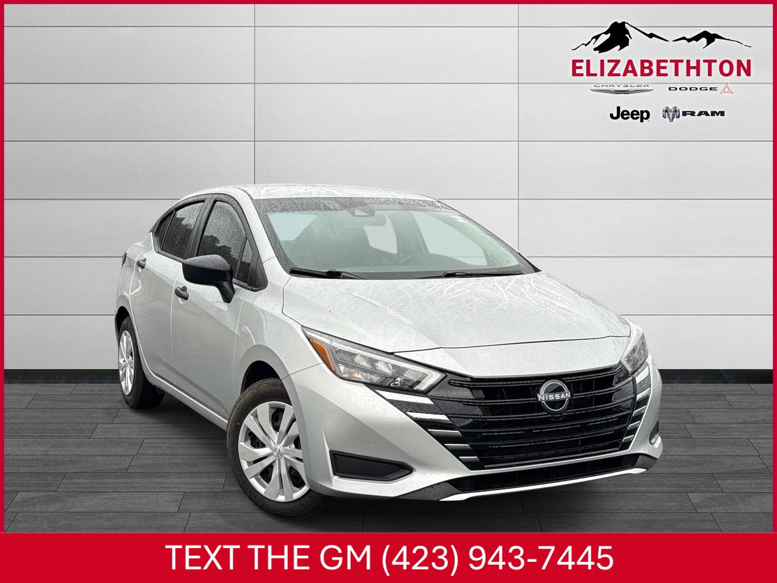 Used 2025 Nissan Versa S w/ Trunk Package FWD image 1
