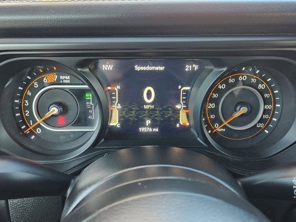 Used 2024 Jeep Wrangler Unlimited Rubicon 392 image 6