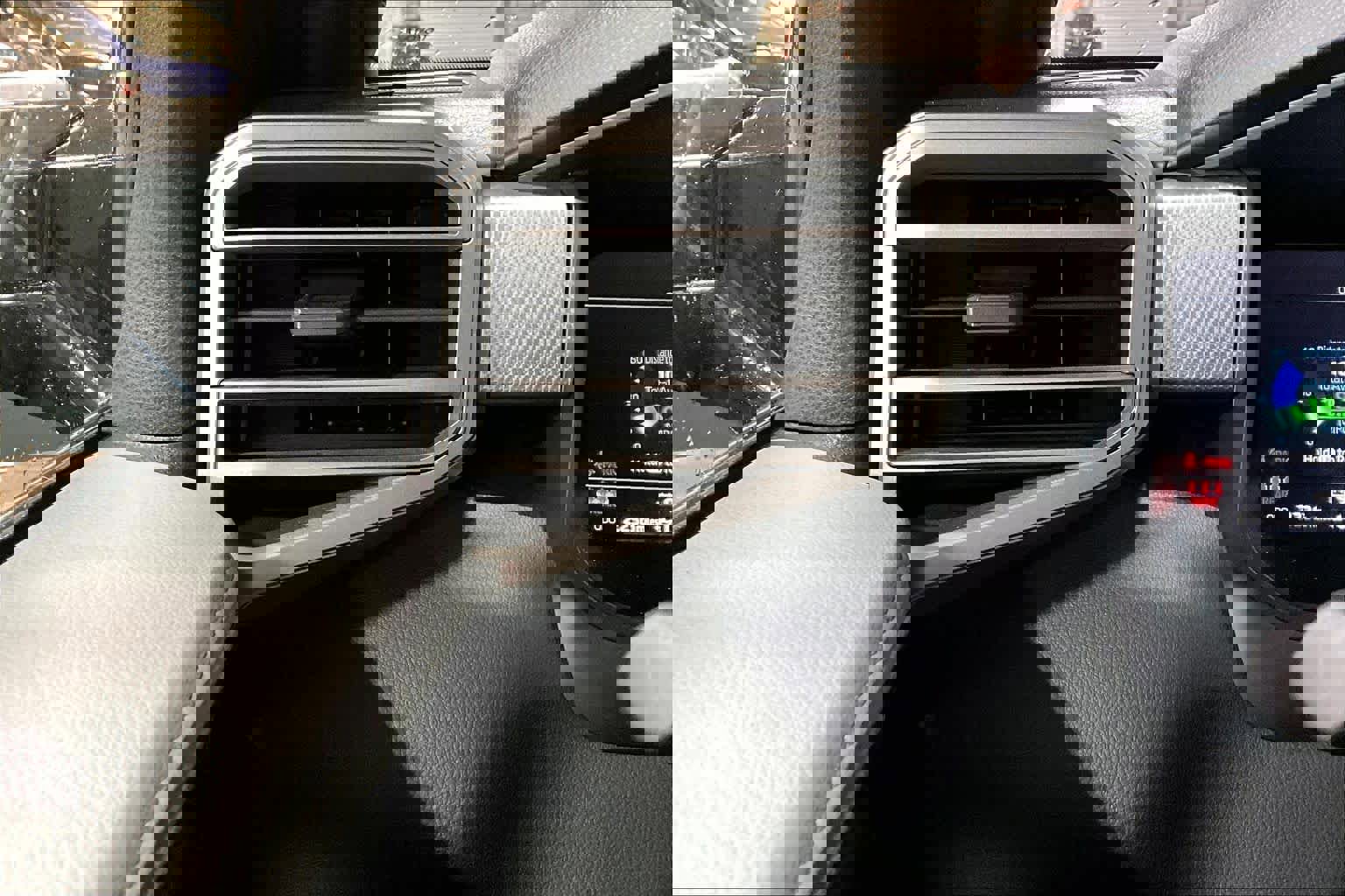 Certified 2025 Toyota Tundra Limited image 33