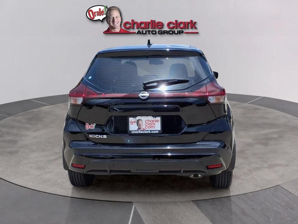 Used 2024 Nissan Kicks S FWD image 4