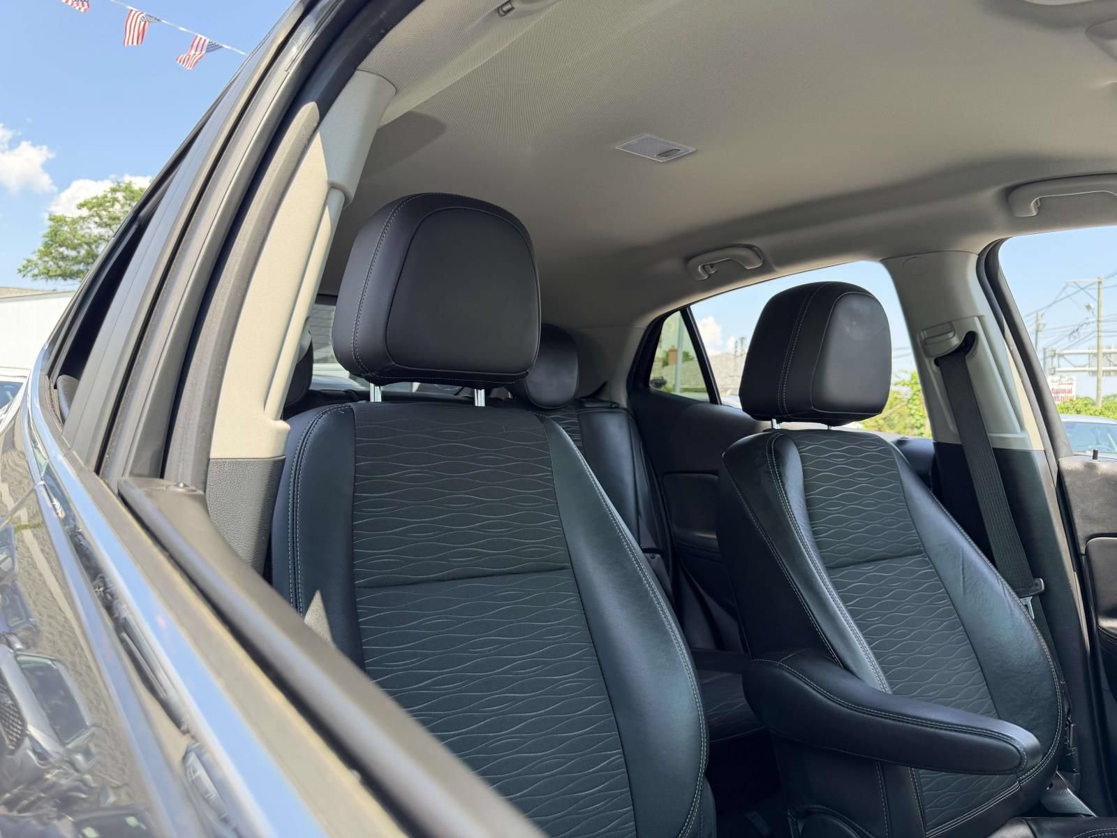 Used 2016 Buick Encore Convenience AWD/4WD image 11