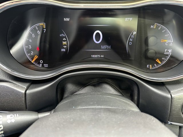 Used 2016 Jeep Grand Cherokee Limited w/ Luxury Group II image 15