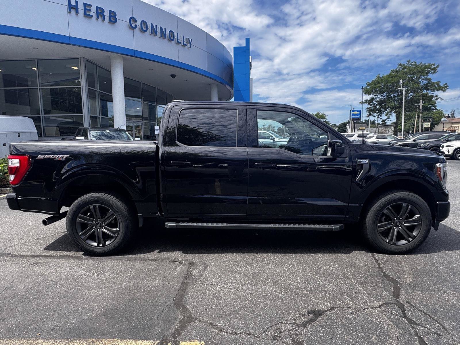 Used 2023 Ford F150 Lariat w/ Equipment Group 502A High AWD/4WD image 8
