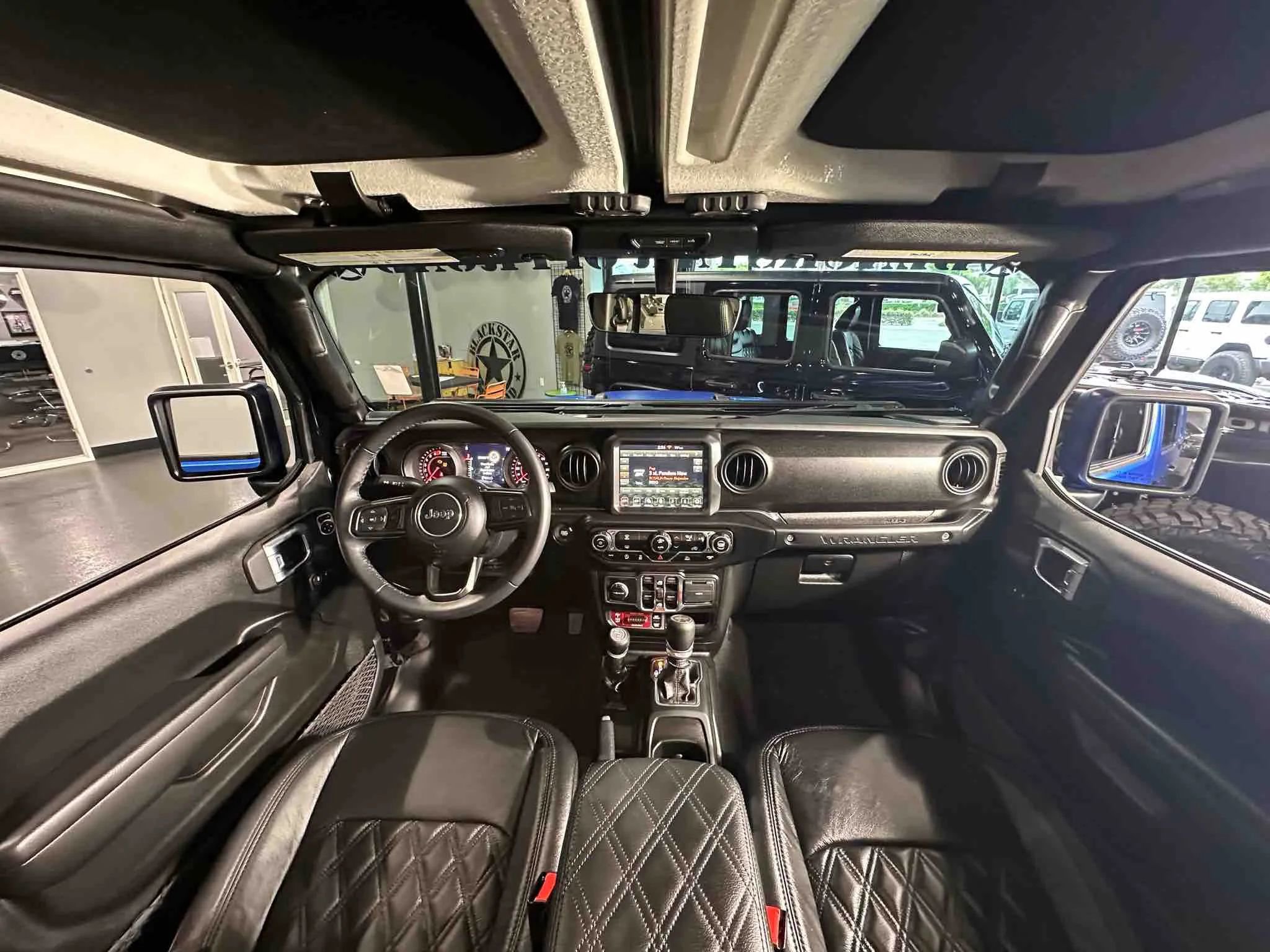 Used 2022 Jeep Wrangler Unlimited Rubicon w/ Xtreme Recon 35" Tire Package image 26