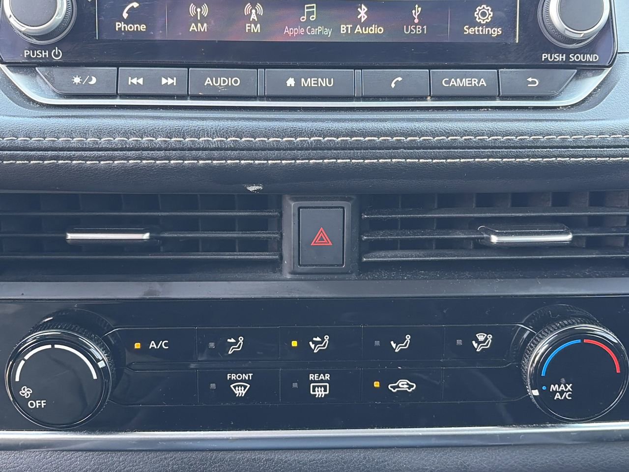 Used 2023 Nissan Rogue S image 14