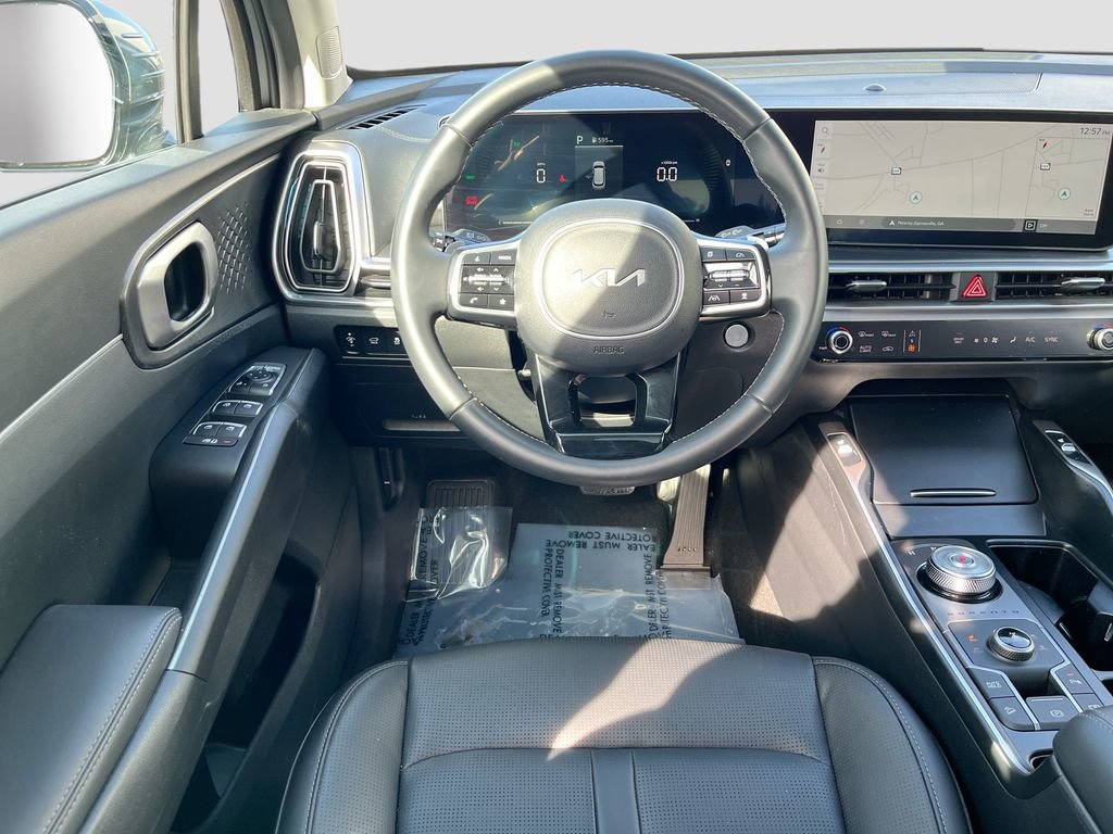 Certified 2025 Kia Sorento EX w/ EX Panoramic Sunroof Package image 26