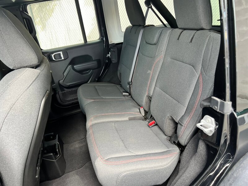 Used 2025 Jeep Wrangler Unlimited Rubicon AWD/4WD image 20