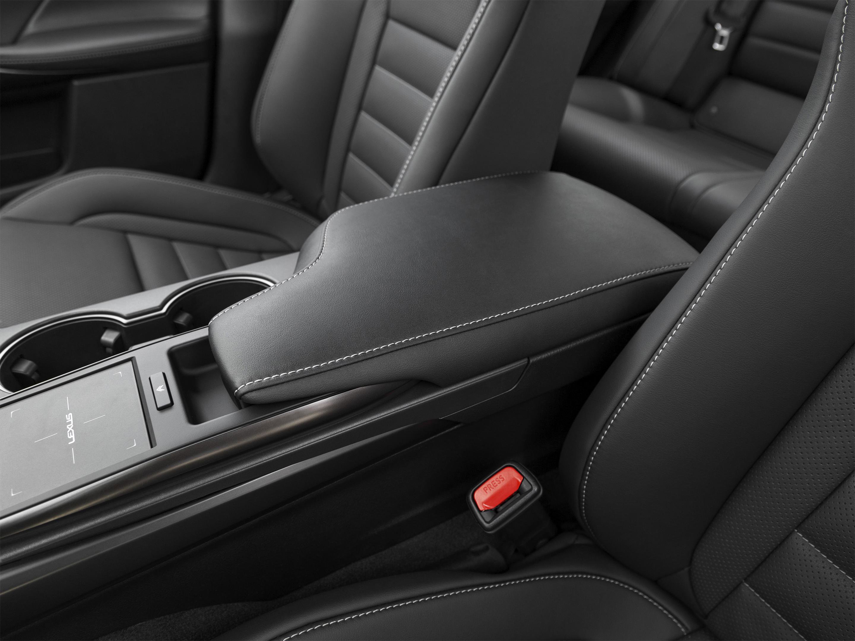 Used 2022 Lexus IS 350 F Sport w/ Accessory Package image 35