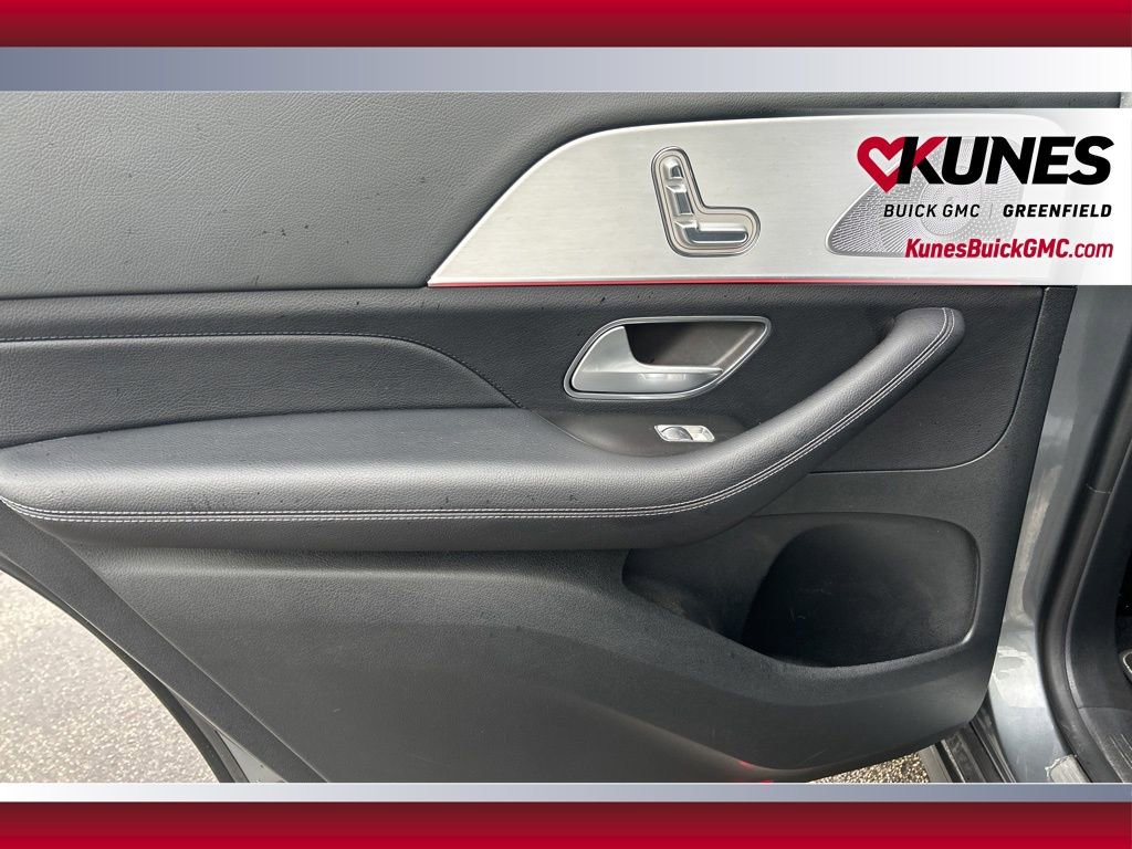 Used 2025 Mercedes-Benz GLS 450 4MATIC image 29