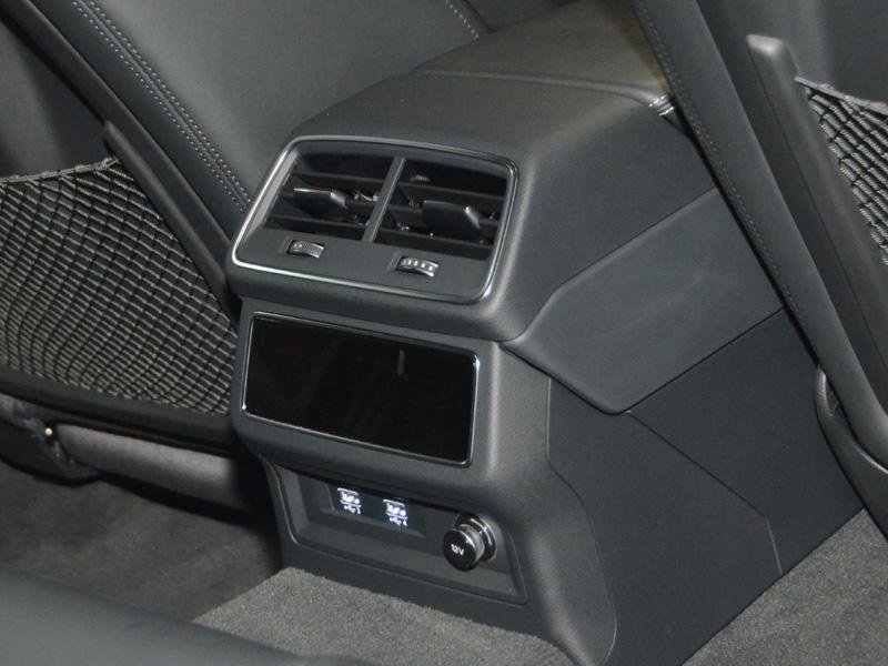 Used 2020 Audi S6 Premium Plus w/ S Sport Package image 31