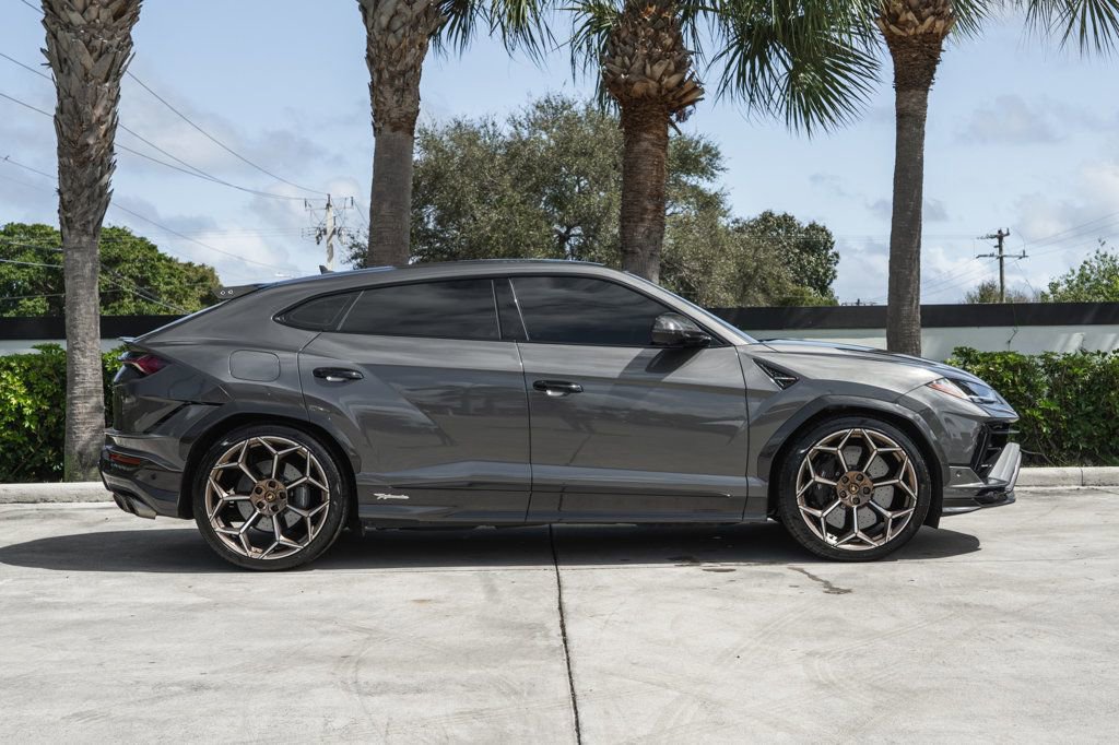 Used 2023 Lamborghini Urus Performante image 9