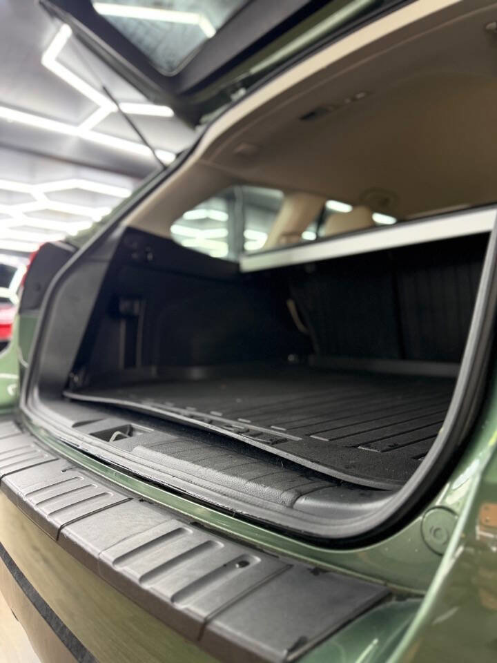 Used 2013 Subaru Outback 2.5i Limited w/ Popular Pkg 3 AWD/4WD image 10